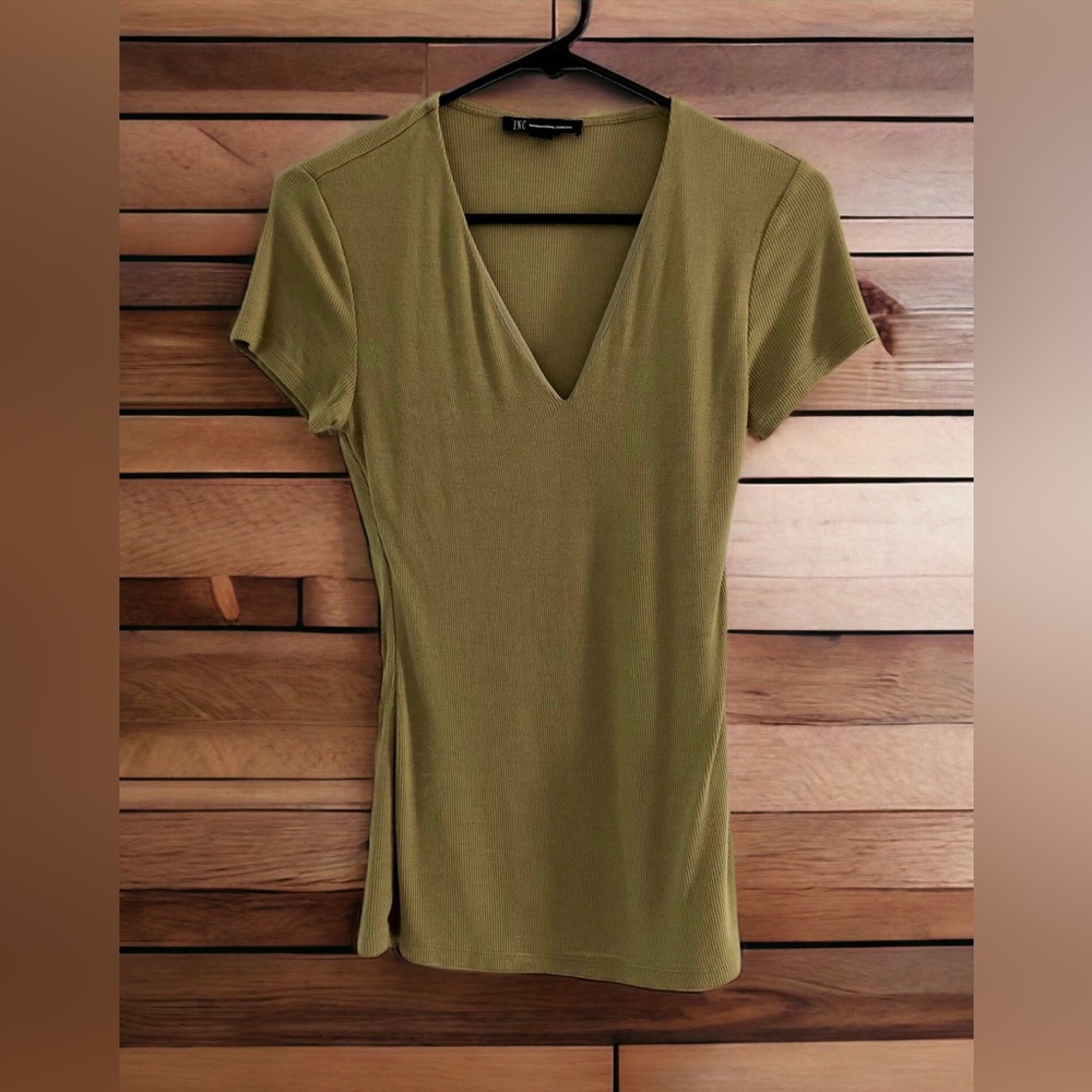 Women’s Green Short Seeve Top- Small